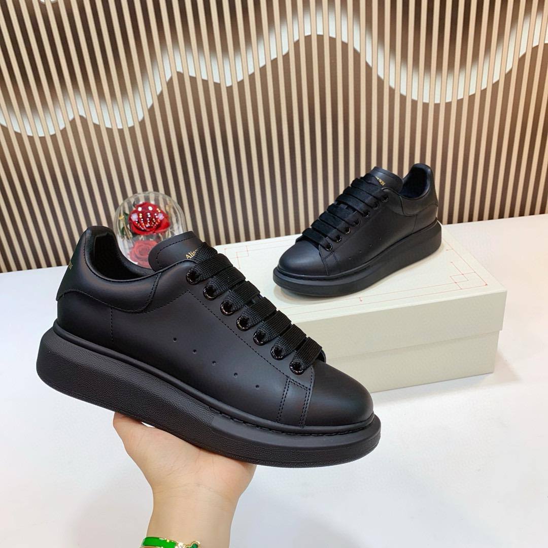 McQu33n shoes